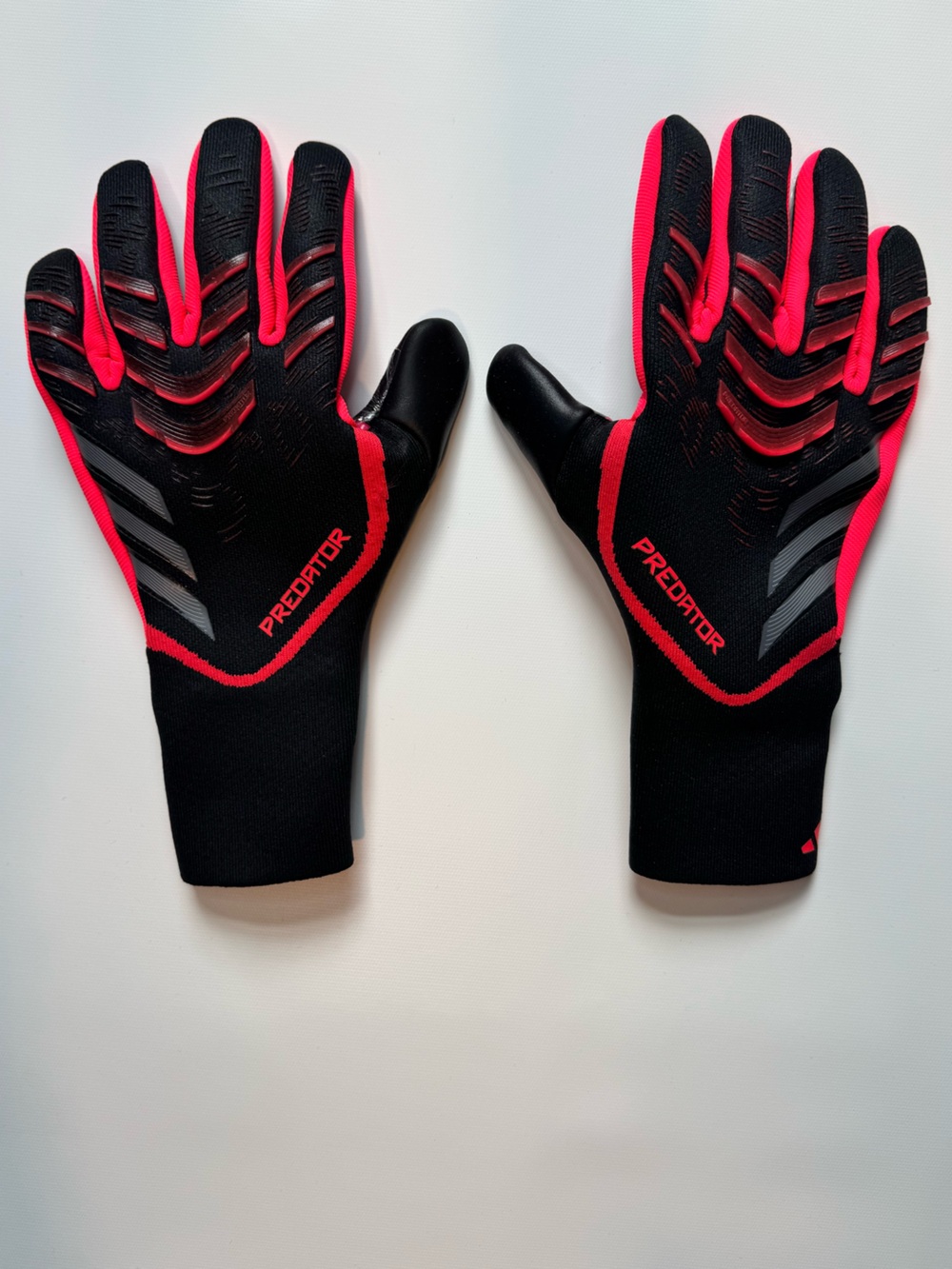 NWT Adidas Predator GL Pro Goalkeeper Gloves JF8900 Size 8